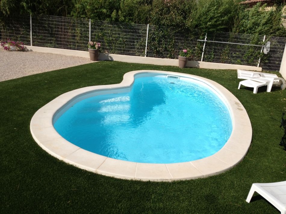 coque piscine petite taille